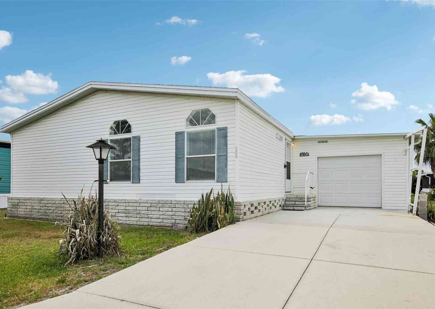 Mobile Home For Sale - 6710 36th Avenue #282<br/> PALMETTO, FL 34221