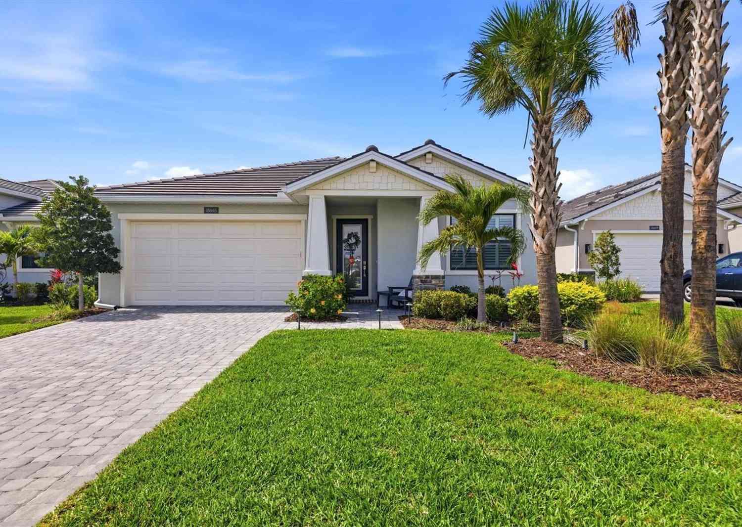 Homes For Sale - 18645 Midsummer Place<br/> VENICE, FL 34293