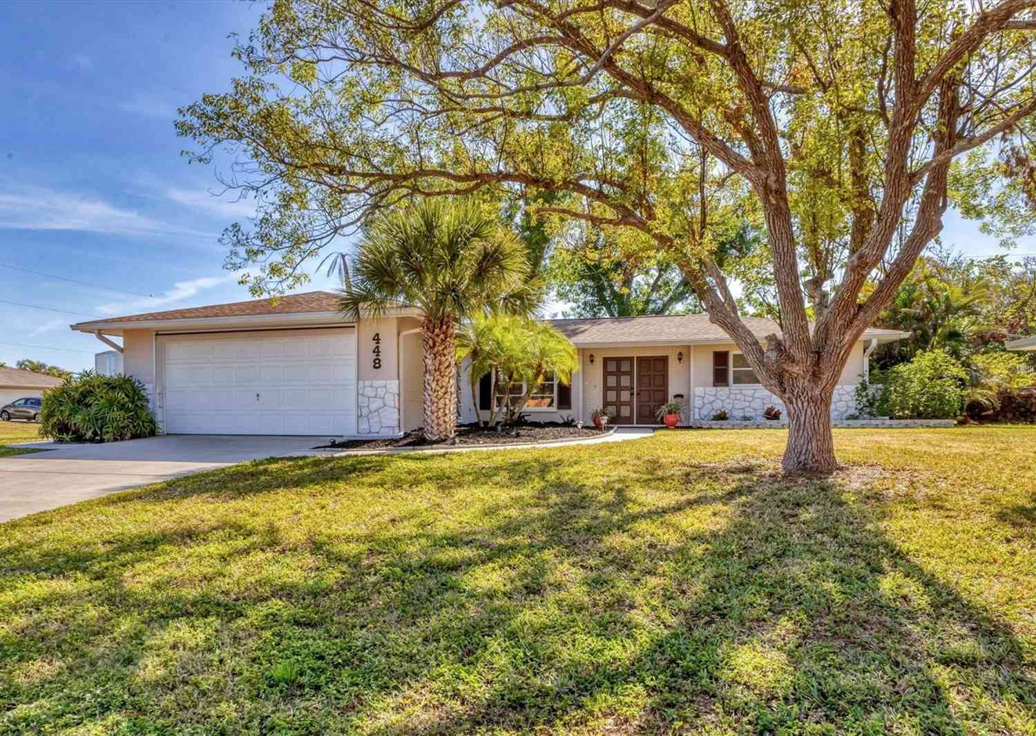 Homes For Sale - 448 Redwood Road<br/> VENICE, FL 34293