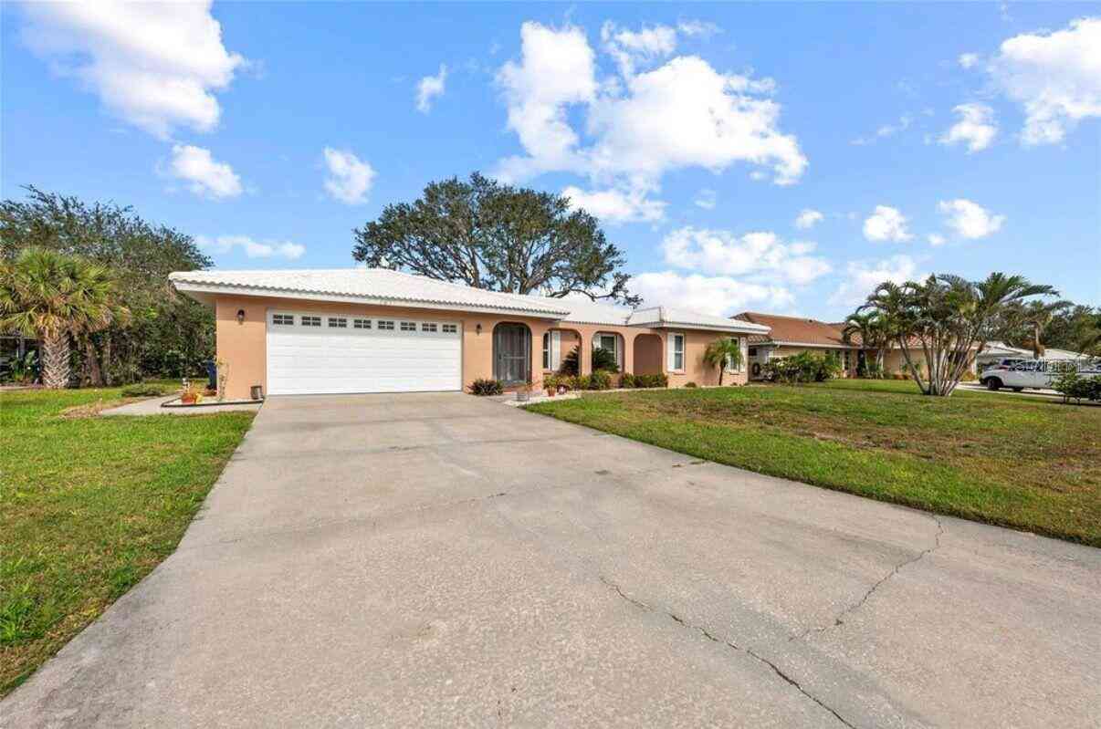 Homes For Sale - 107 Corot Drive<br/> NOKOMIS, FL 34275