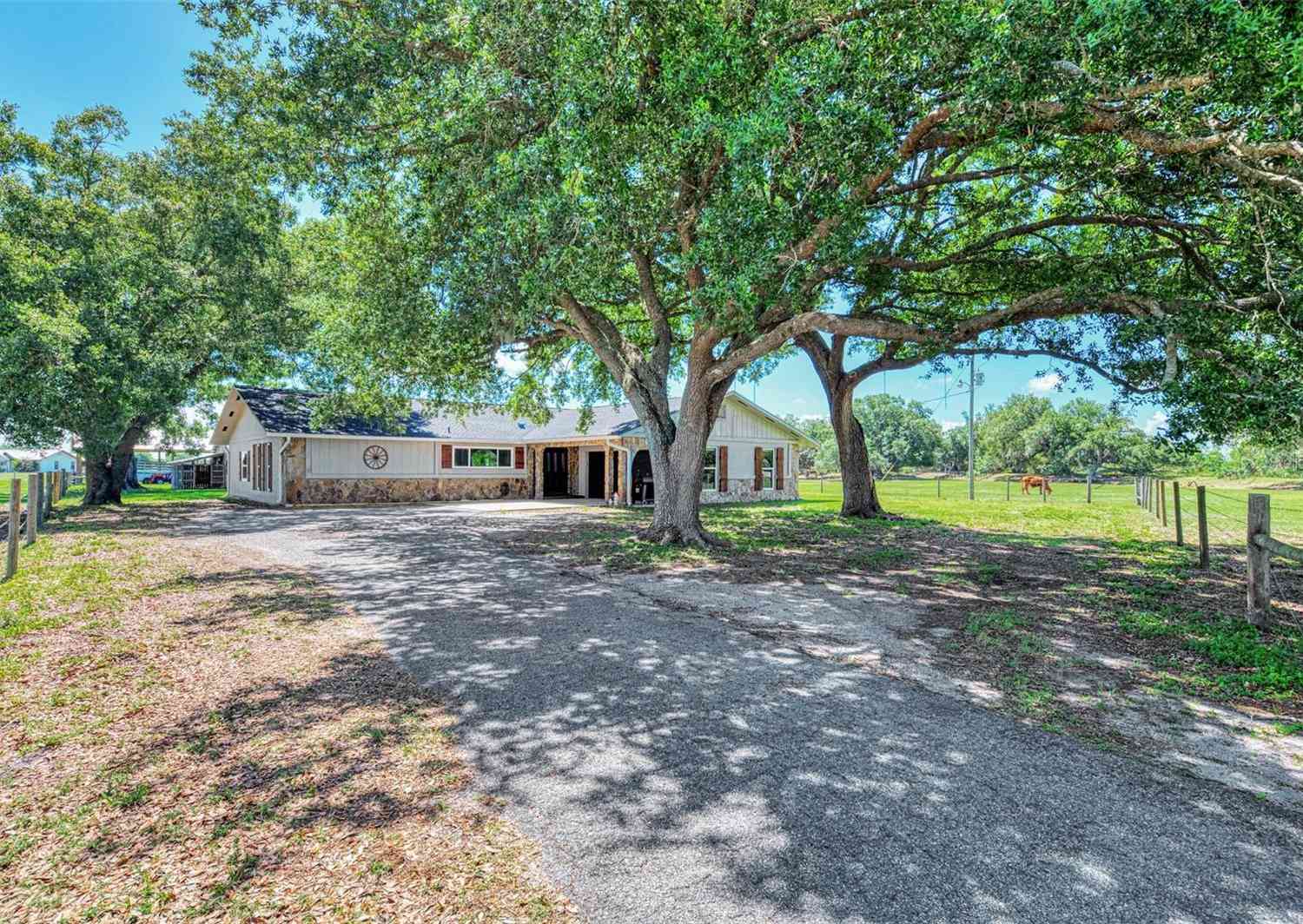 Homes For Sale - 10433 SW Jernigan Street<br/> ARCADIA, FL 34269