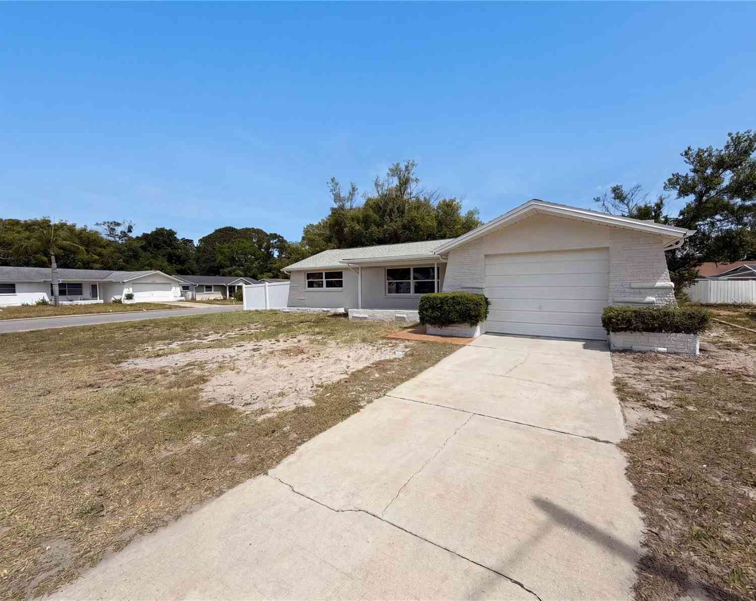 Homes For Sale - 7901 Bell Drive<br/> PORT RICHEY, FL 34668