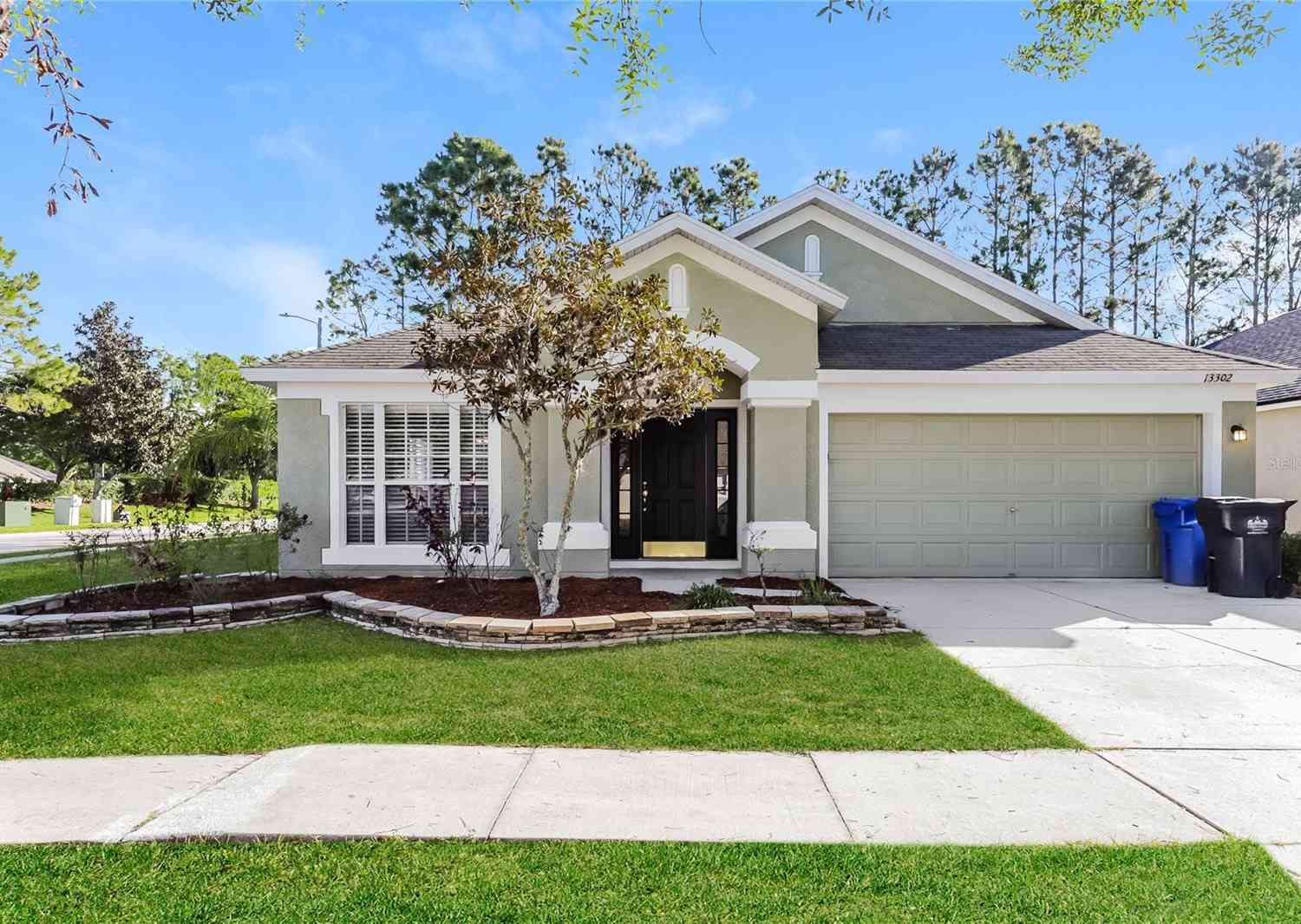 Homes For Sale - 13302 Evening Sunset Lane<br/> RIVERVIEW, FL 33579