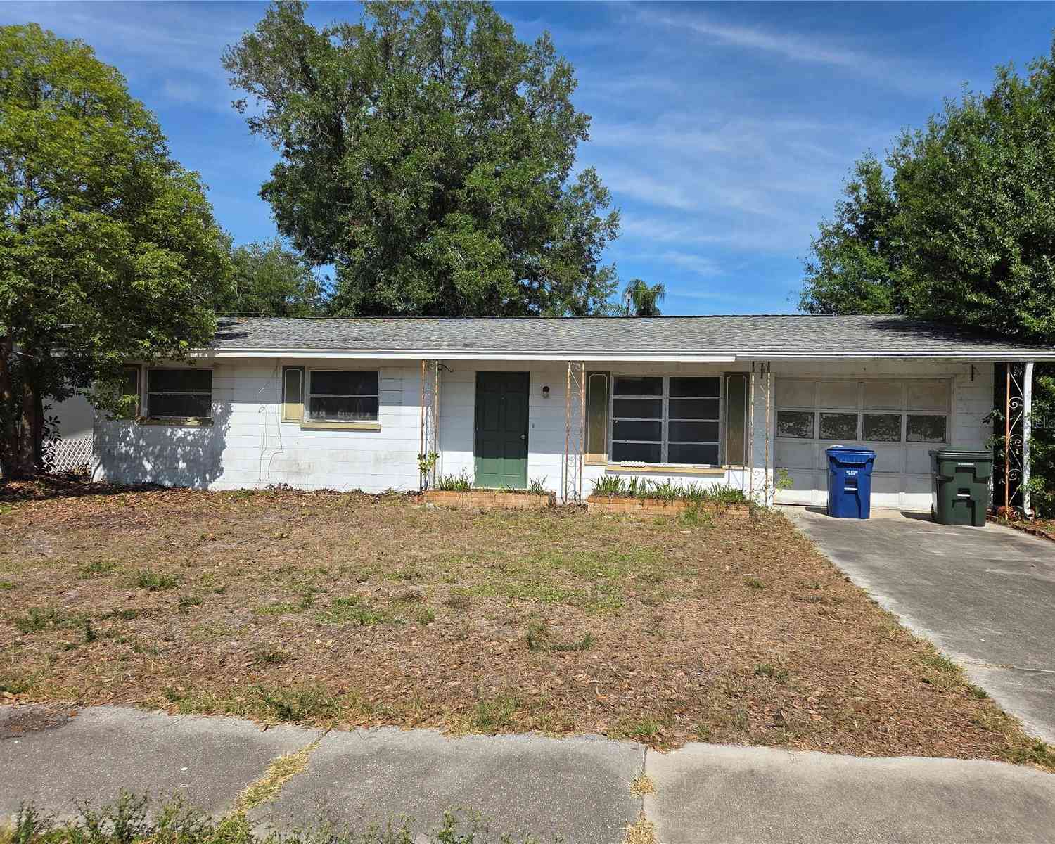 Homes For Sale - 3707 Sharondale Drive<br/> SARASOTA, FL 34232