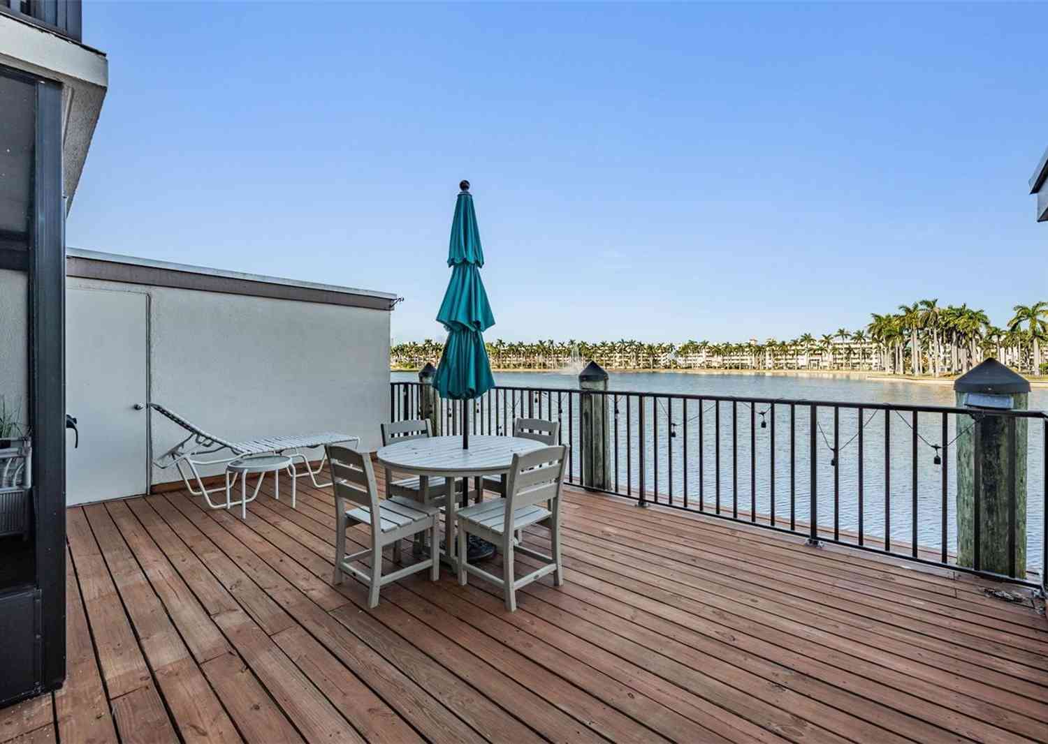 Condo For Sale - 6294 Bahia Del Mar Circle #107<br/> Pinellas County, Saint Petersburg, FL 33715