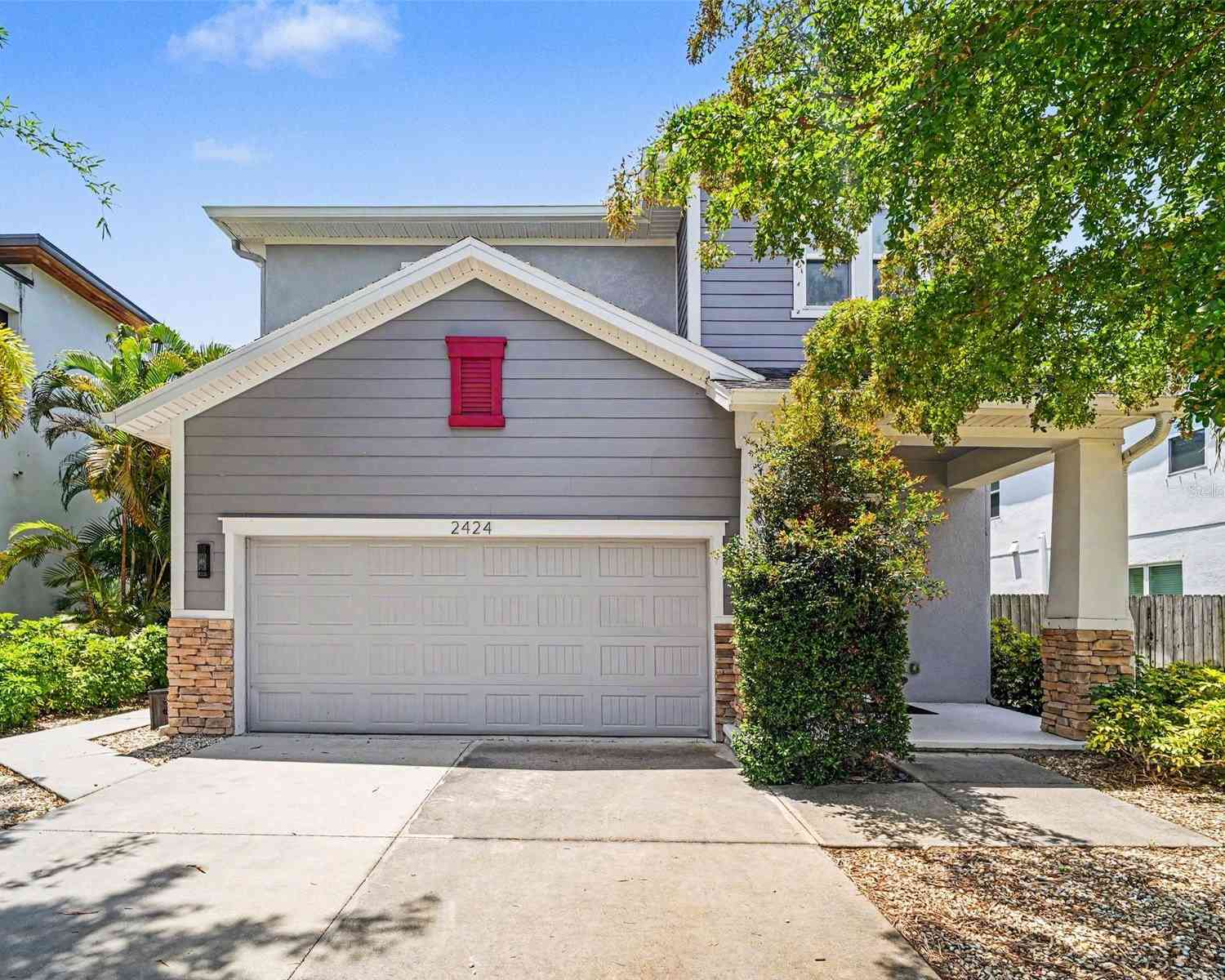 Homes For Sale - 2424 Wood Street<br/> SARASOTA, FL 34237