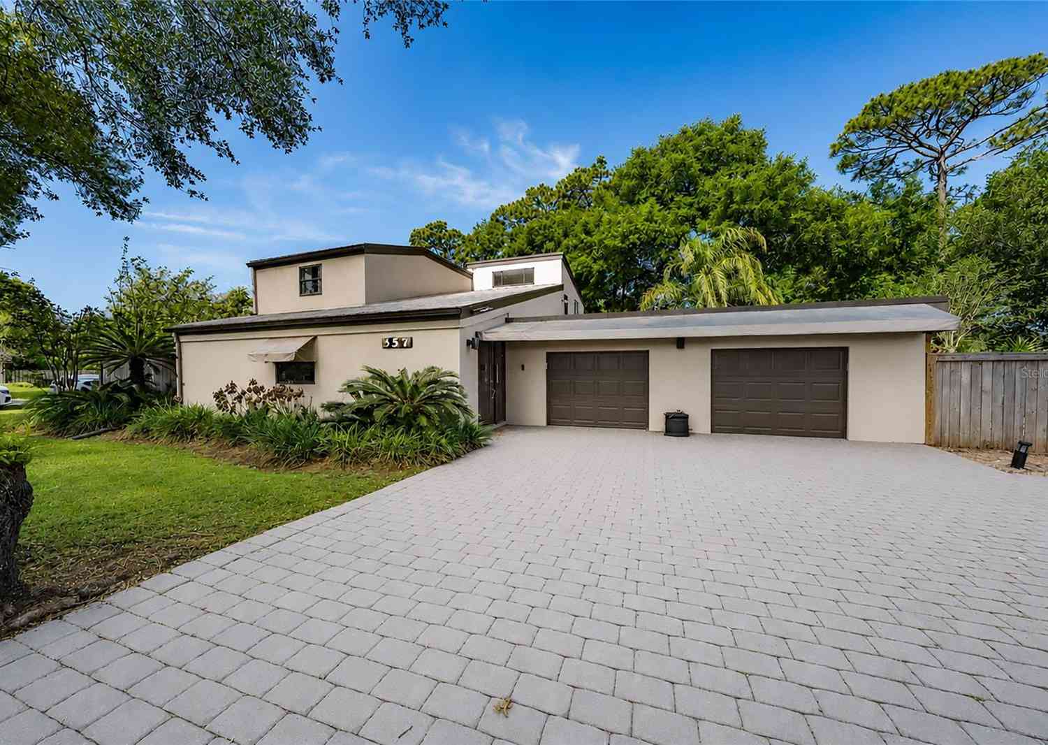 Homes For Sale - 357 Ridgewood Street<br/> ALTAMONTE SPRINGS, FL 32701