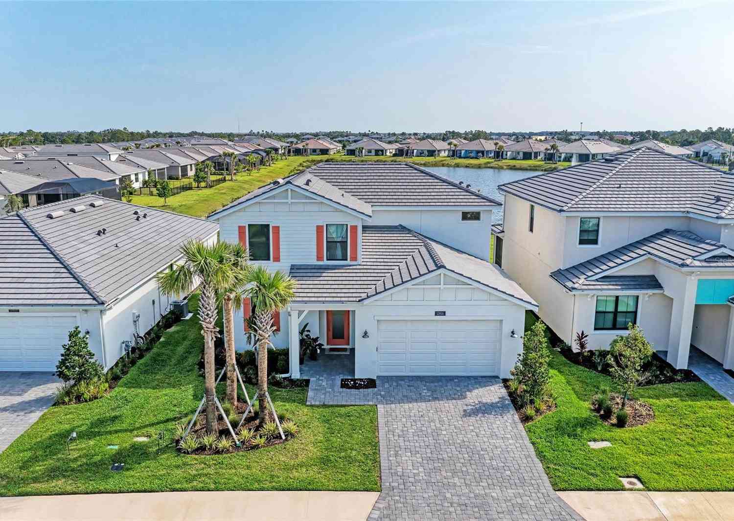 Homes For Sale - 12816 Morning Mist Place<br/> VENICE, FL 34293