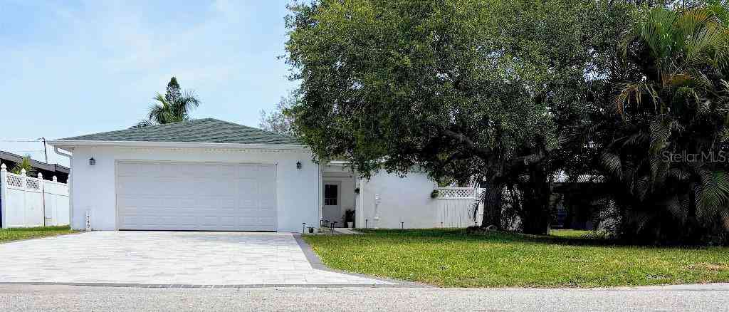 Homes For Sale - 1549 Delaware Avenue<br/> Pinellas County, Saint Petersburg, FL 33703
