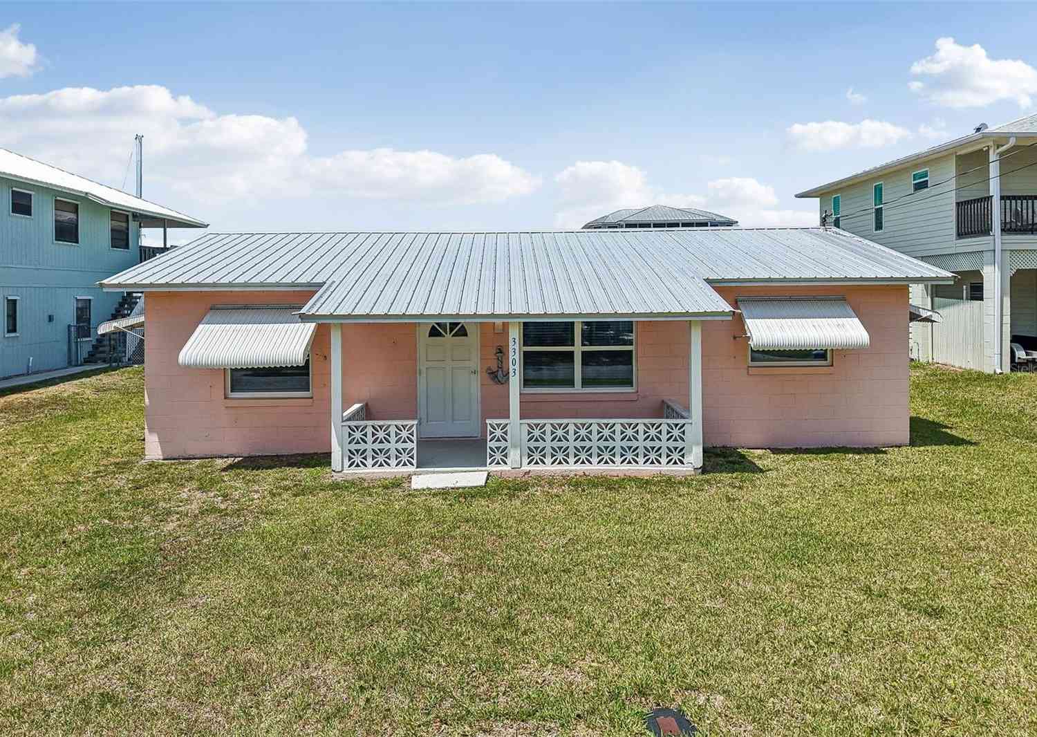 Homes For Sale - 3303 Minnow Creek Drive<br/> HERNANDO BEACH, FL 34607