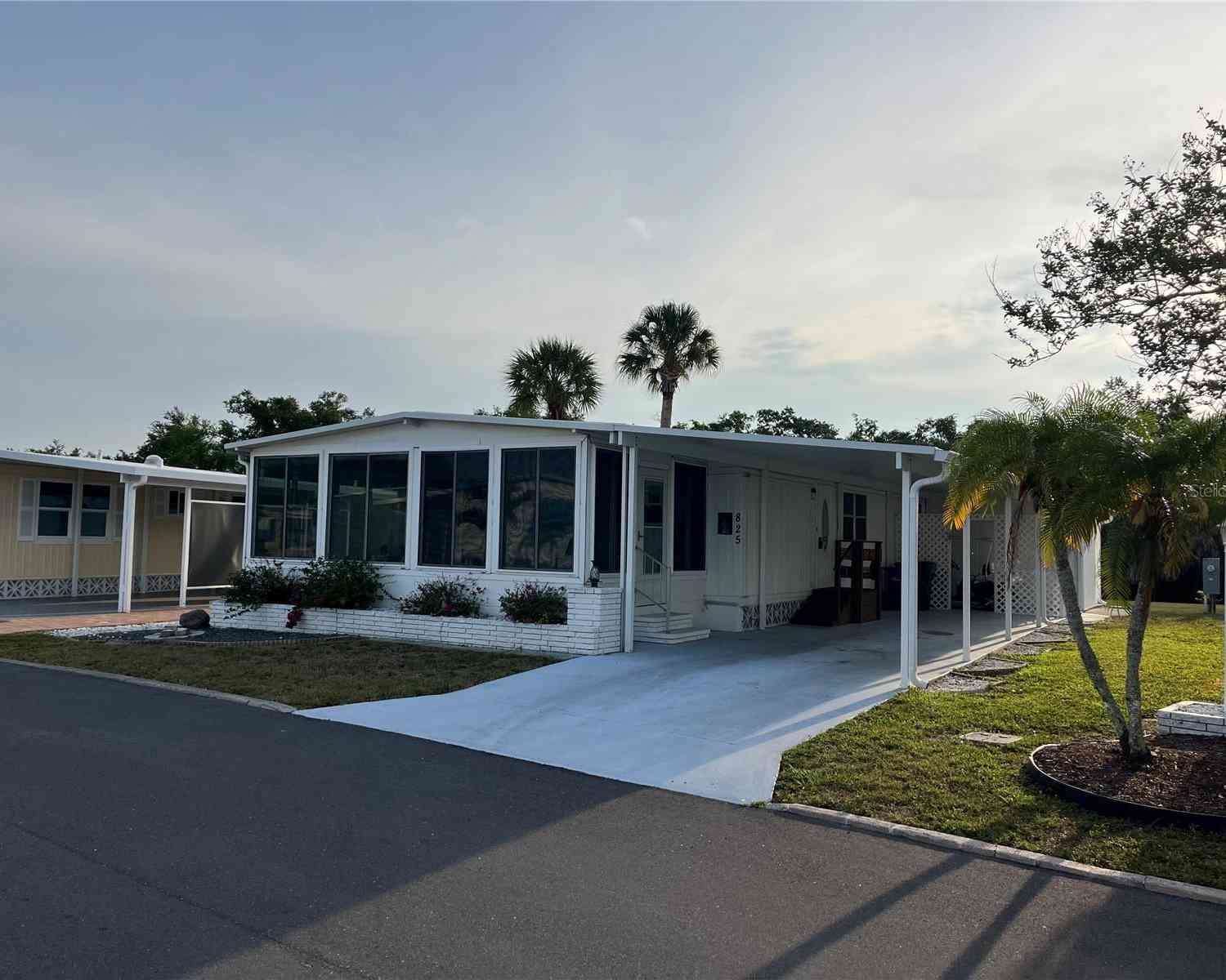 Mobile Home For Sale - 825 Jolanda Circle<br/> VENICE, FL 34285