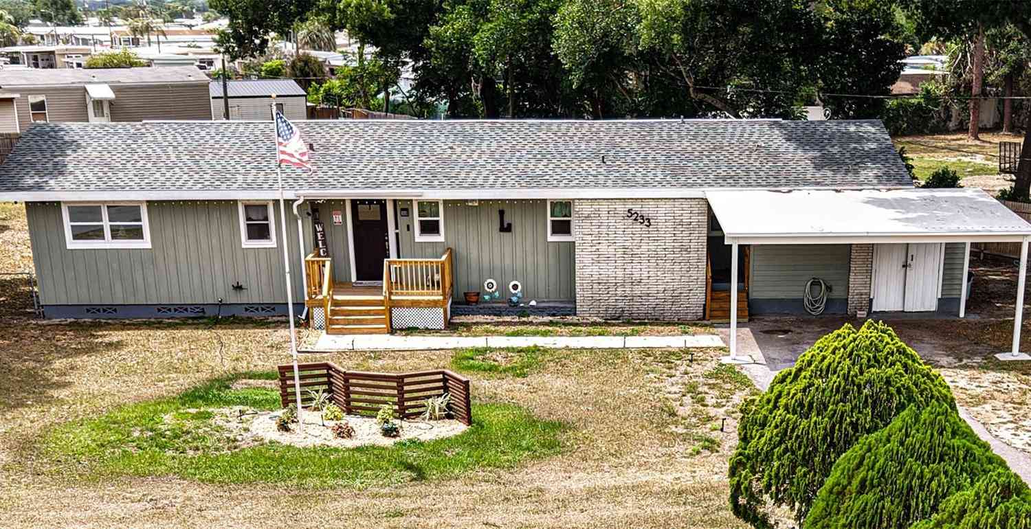Homes For Sale - 5233 Hill Drive<br/> ZEPHYRHILLS, FL 33542