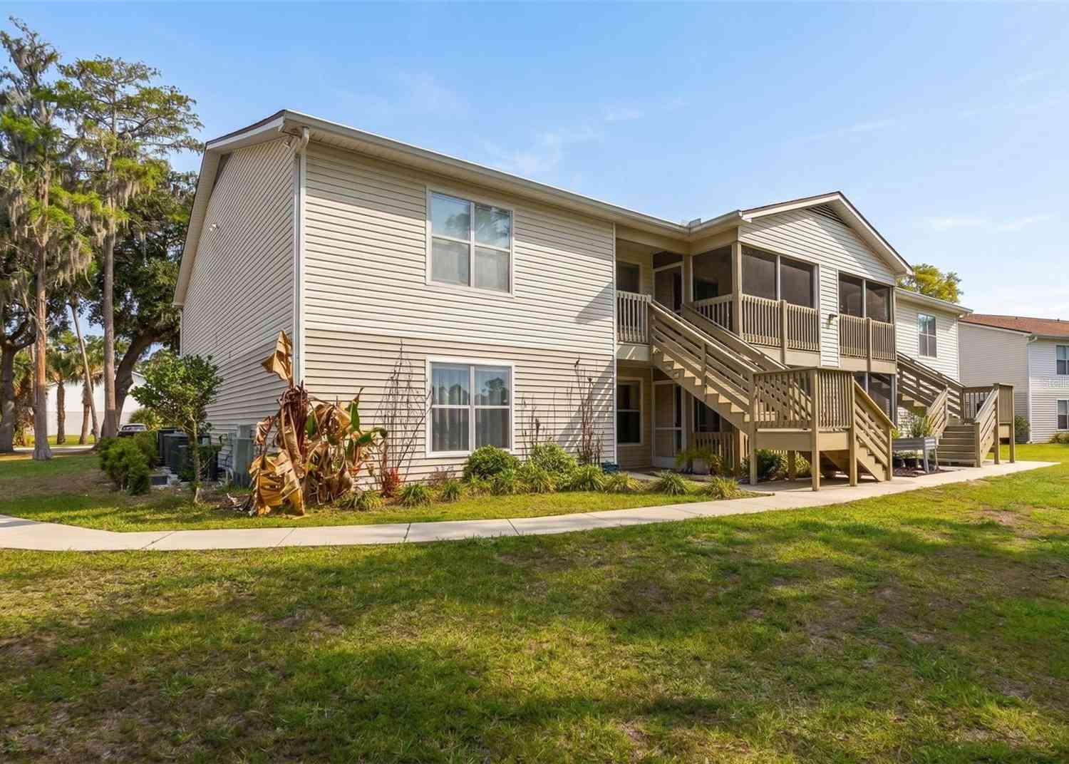 Condo For Sale - 1600 Big Tree Road #G3<br/> SOUTH DAYTONA, FL 32119