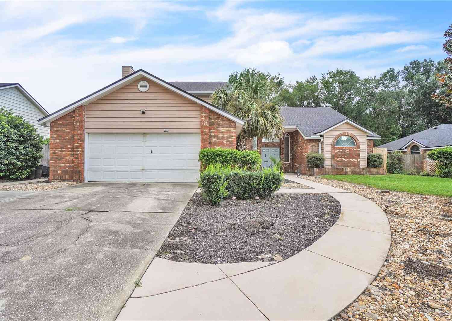 Homes For Sale - 13 Bass Lake Drive<br/> DEBARY, FL 32713