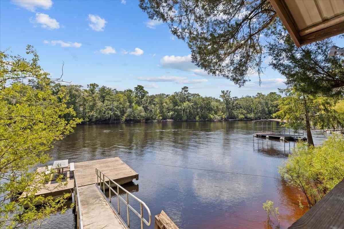 Mobile Home For Sale - 9859 NW 38th Terrace<br/> BRANFORD, FL 32008