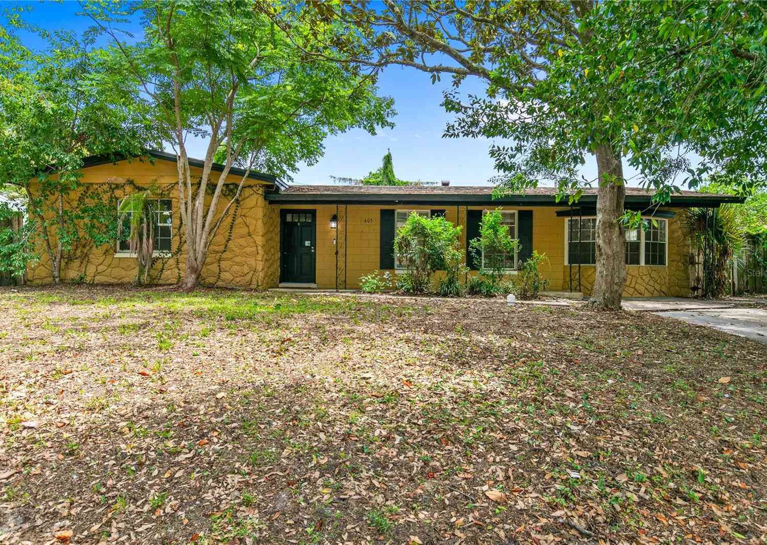 Homes For Sale - 405 Chestnut Avenue<br/> ALTAMONTE SPRINGS, FL 32701