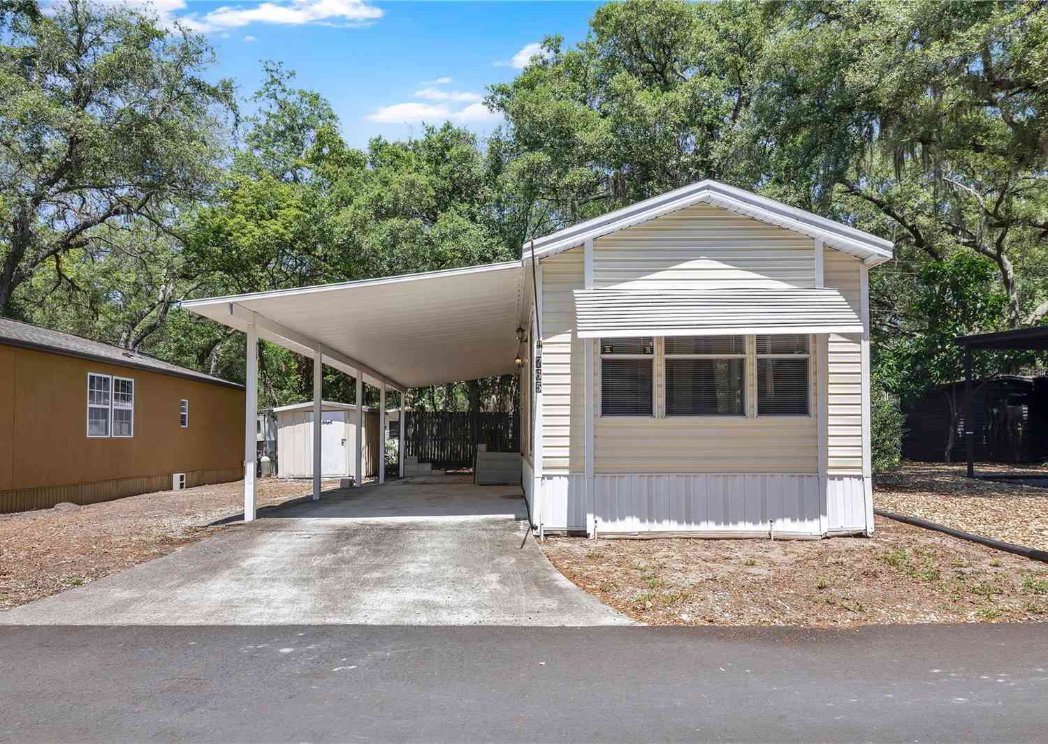 Mobile Home For Sale - 3000 Clarcona Road #765<br/> APOPKA, FL 32703