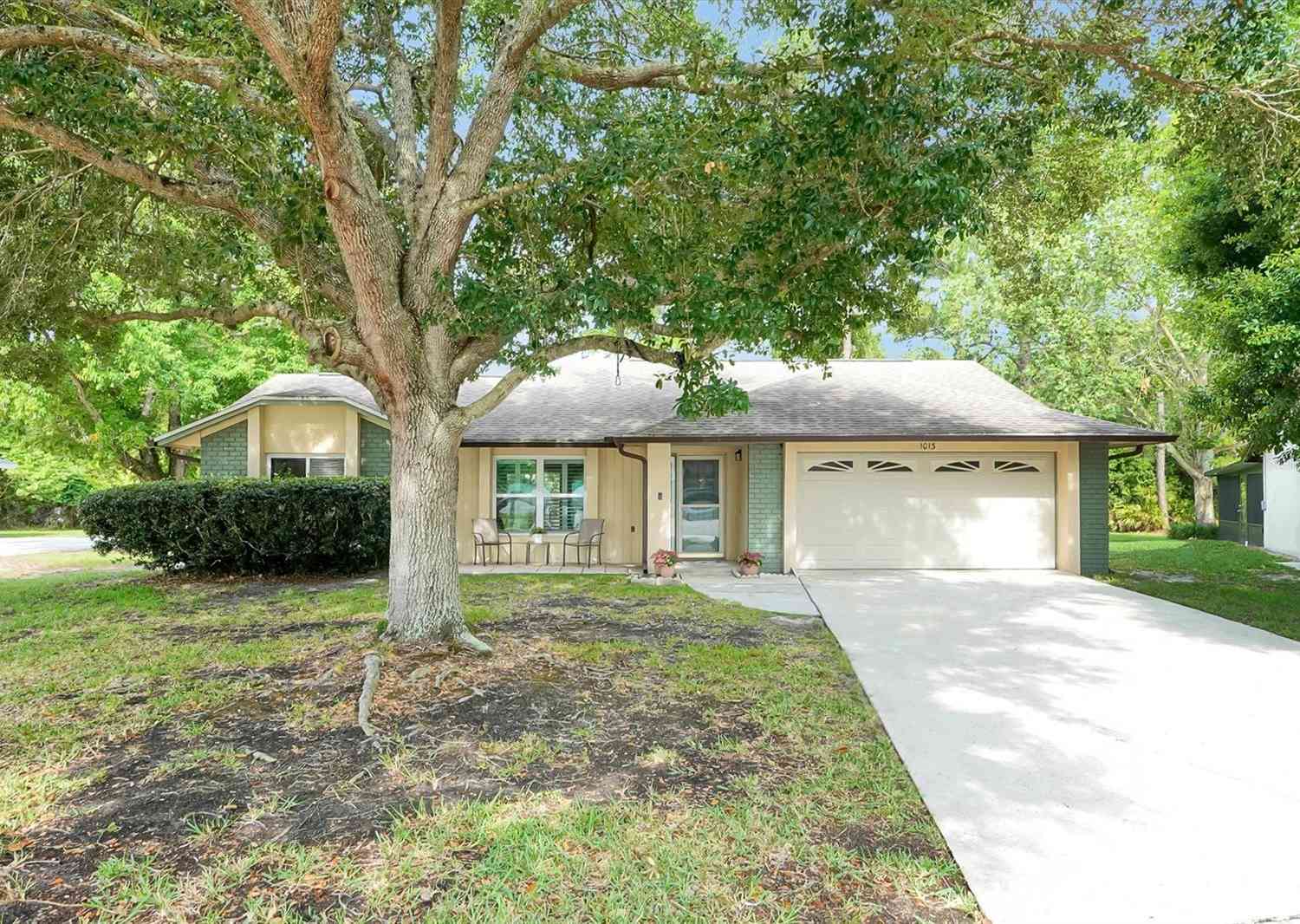 Homes For Sale - 1013 Gammage Point<br/> Seminole County, OVIEDO, FL 32765