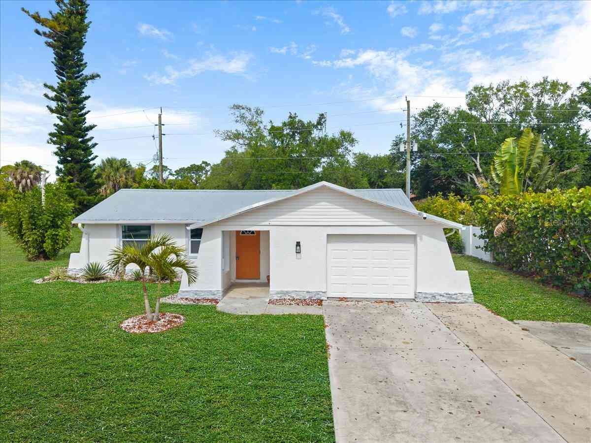 Homes For Sale - 2580 Shamrock Drive<br/> VENICE, FL 34293