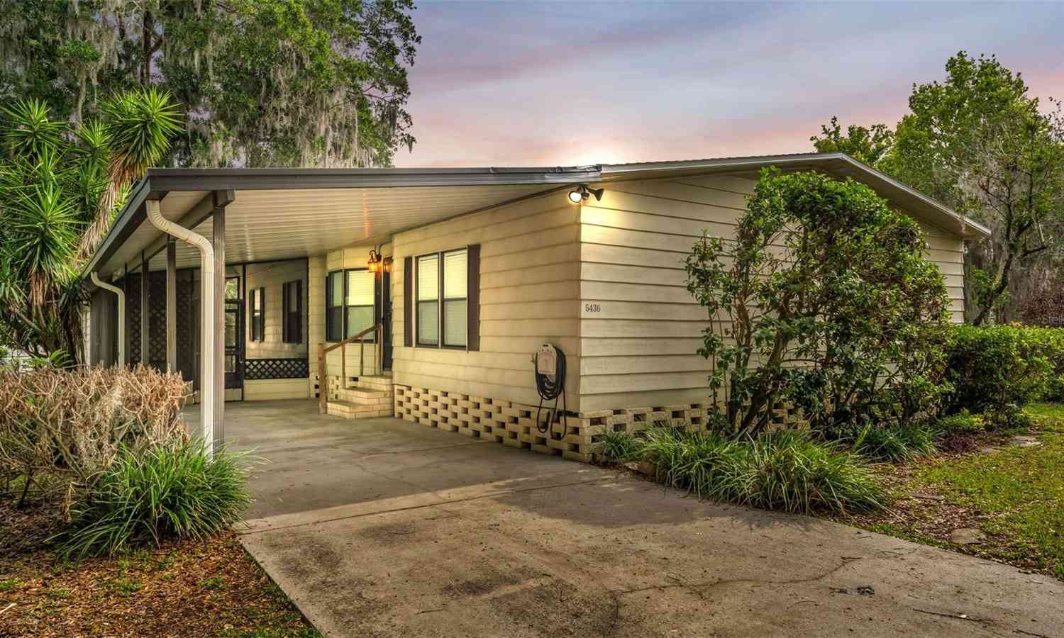 Mobile Home For Sale - 5436 Jacob Avenue<br/> POLK CITY, FL 33868