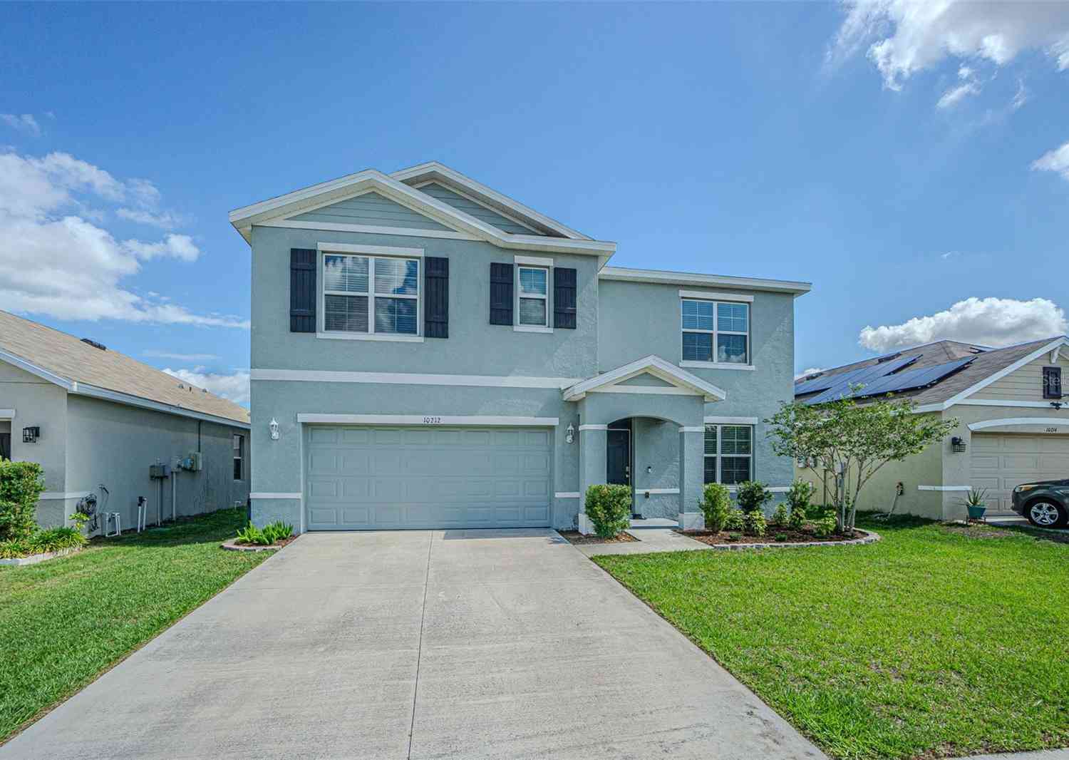 Homes For Sale - 10212 Golden Light Court<br/> RIVERVIEW, FL 33578
