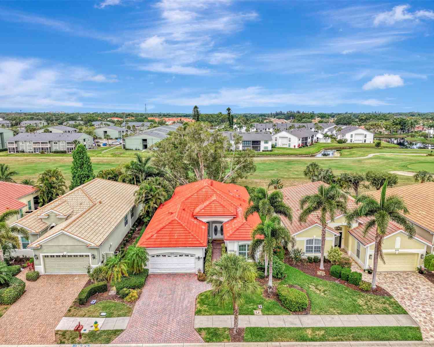 Homes For Sale - 625 Misty Pine Drive<br/> VENICE, FL 34292