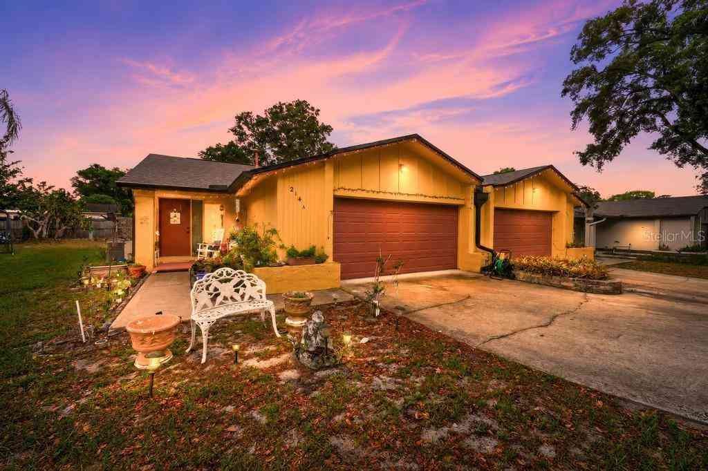 Homes For Sale - 214 Perth Court<br/> Seminole County, WINTER SPRINGS, FL 32708