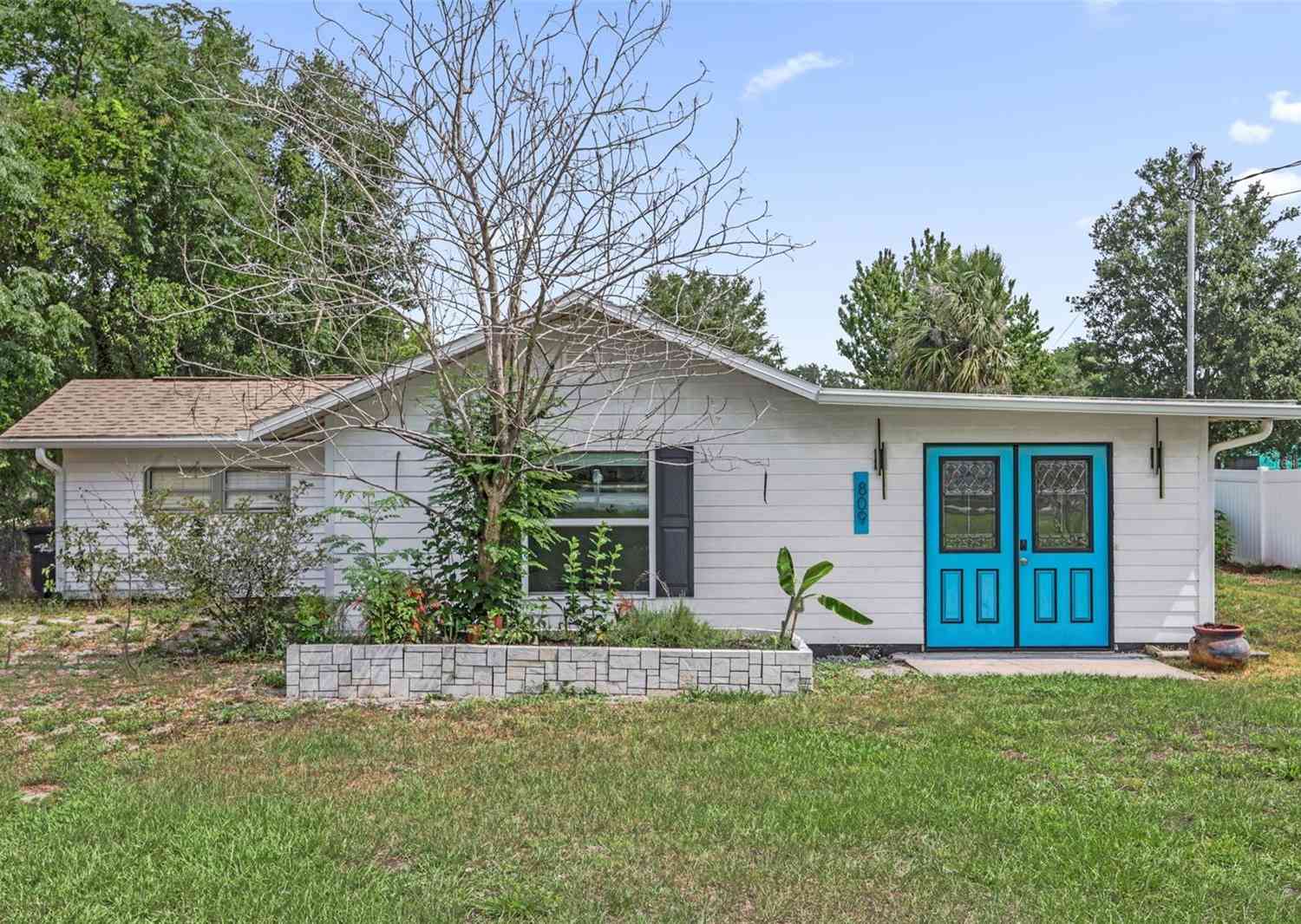 Homes For Sale - 809 Grandview Avenue<br/> ALTAMONTE SPRINGS, FL 32701