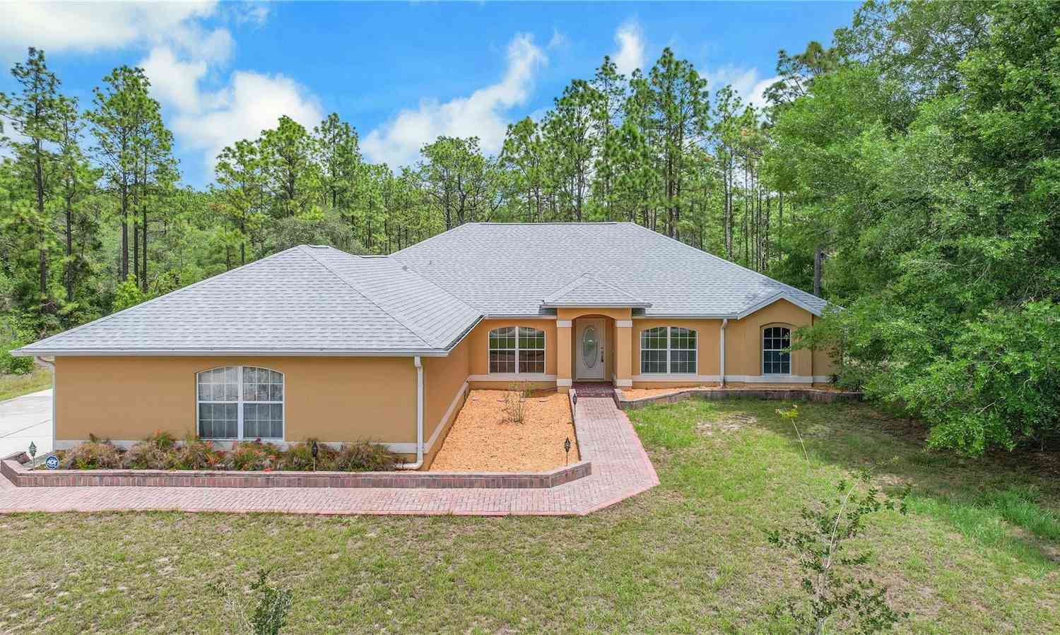 Homes For Sale - 20831 SW 59th Lane<br/> DUNNELLON, FL 34431