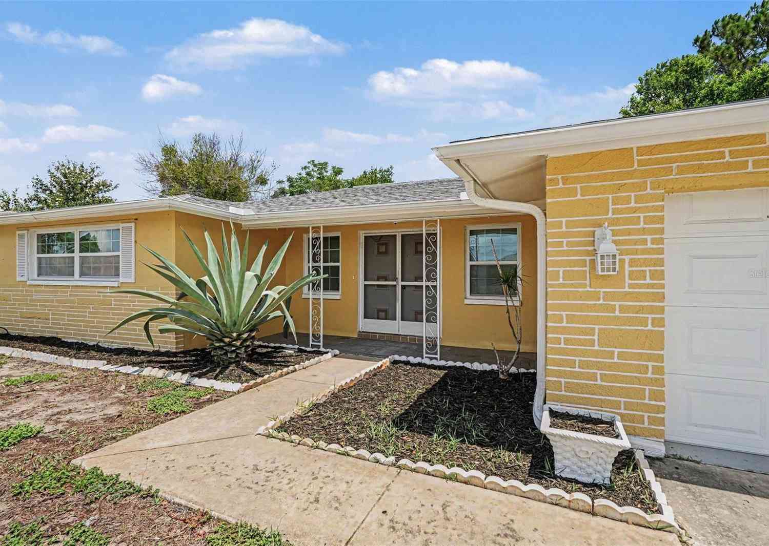 Homes For Sale - 7911 Monarda Drive<br/> PORT RICHEY, FL 34668