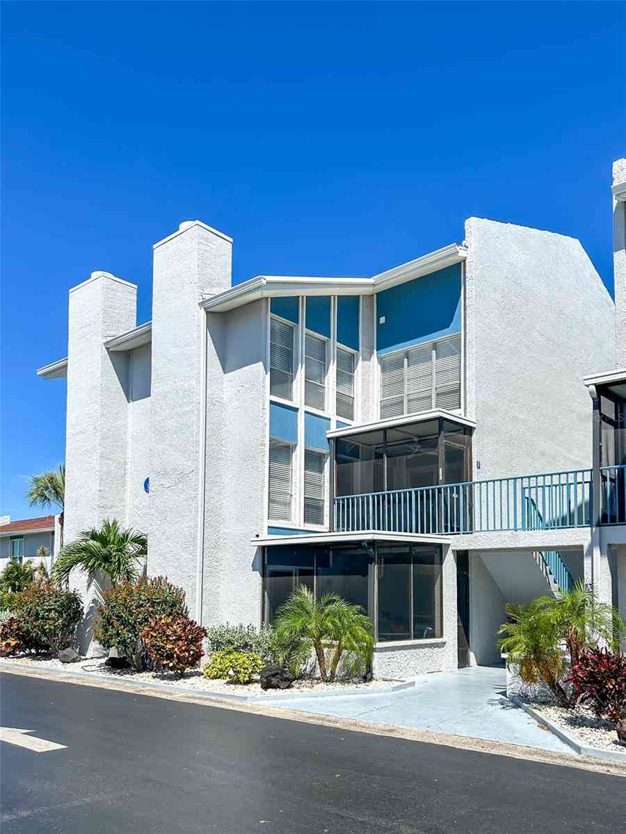 Condo For Sale - 315 Medallion Boulevard #F<br/> MadeiraBeach, FL 33708