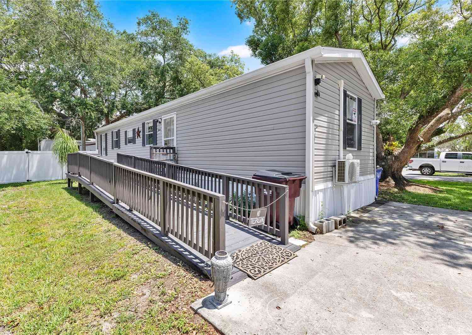 Mobile Home For Sale - 2000 Palm Street<br/> Osceola County, Saint Cloud, FL 34769