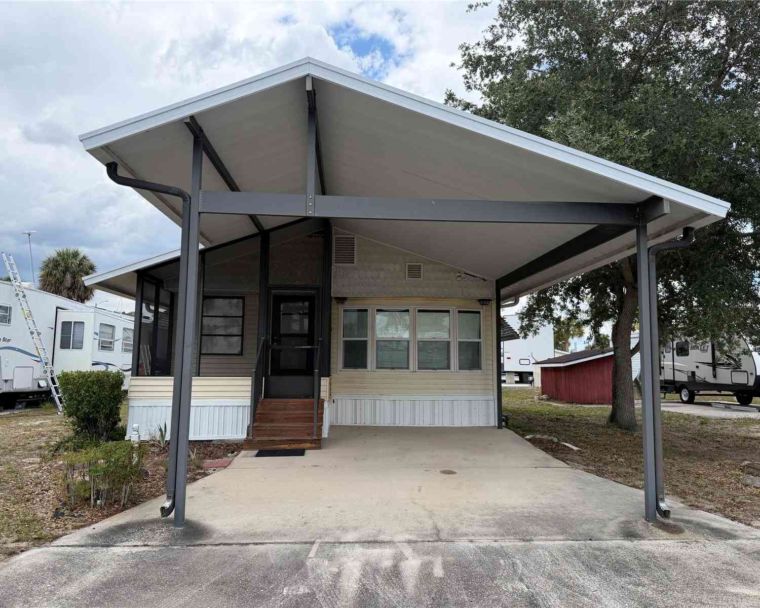 Mobile Home For Sale - 85 Iron Lane<br/> HAINES CITY, FL 33844