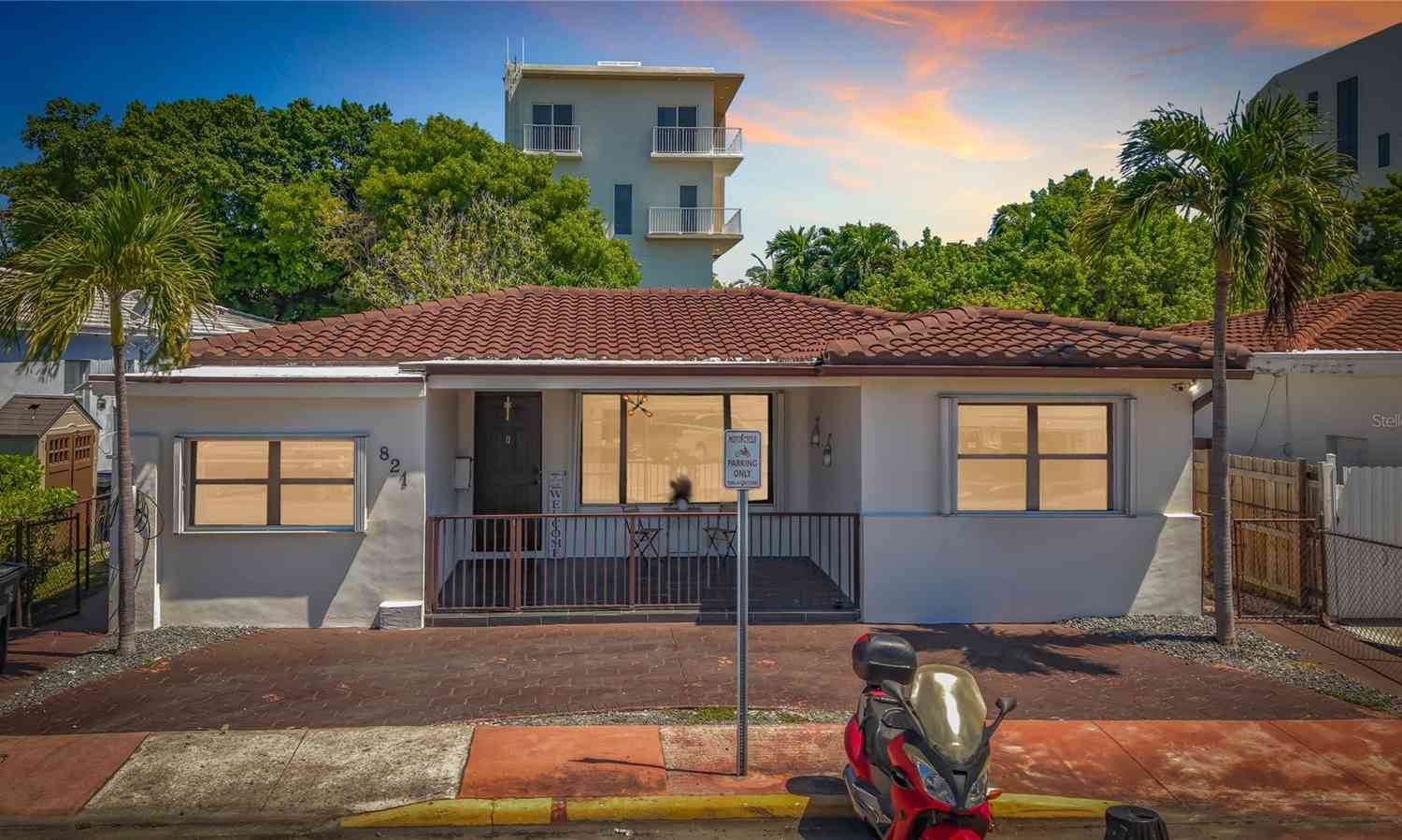 Homes For Sale - 821 83rd St<br/> MIAMI BEACH, FL 33141