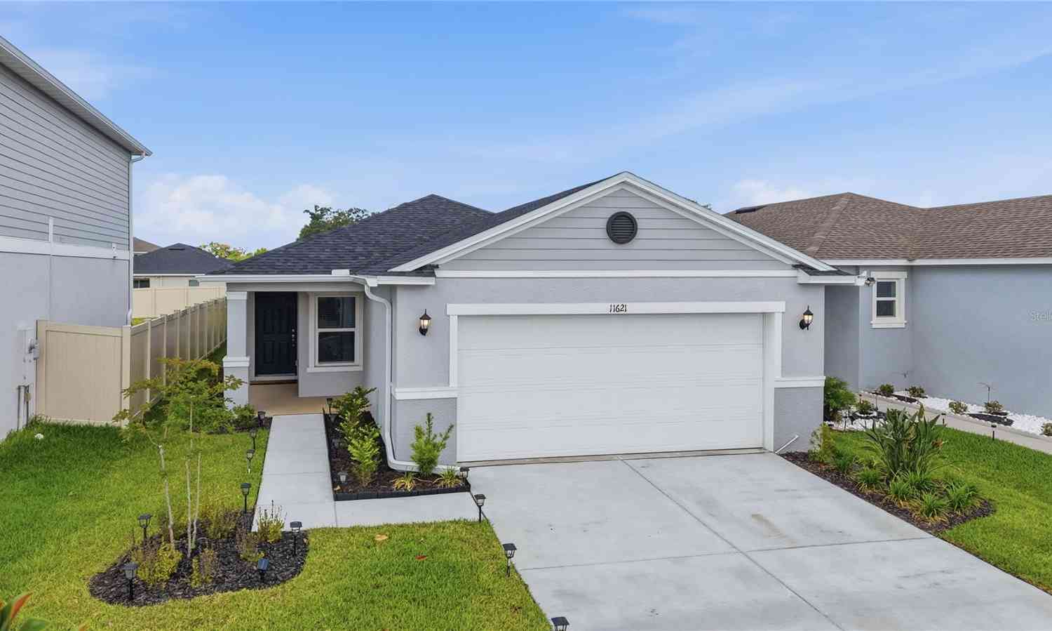 Homes For Sale - 11621 Firespike Street<br/> RIVERVIEW, FL 33578