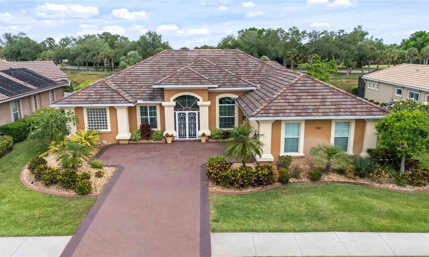 Homes For Sale - 728 Fringed Orchid Trail<br/> VENICE, FL 34293