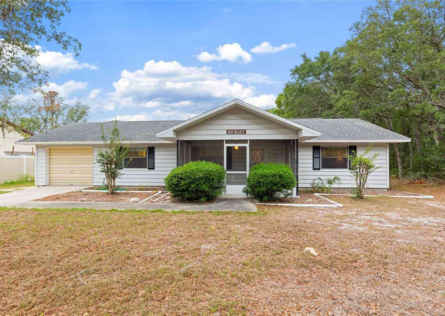 Homes For Sale - 3377 Memory Lane<br/> SPRING HILL, FL 34606