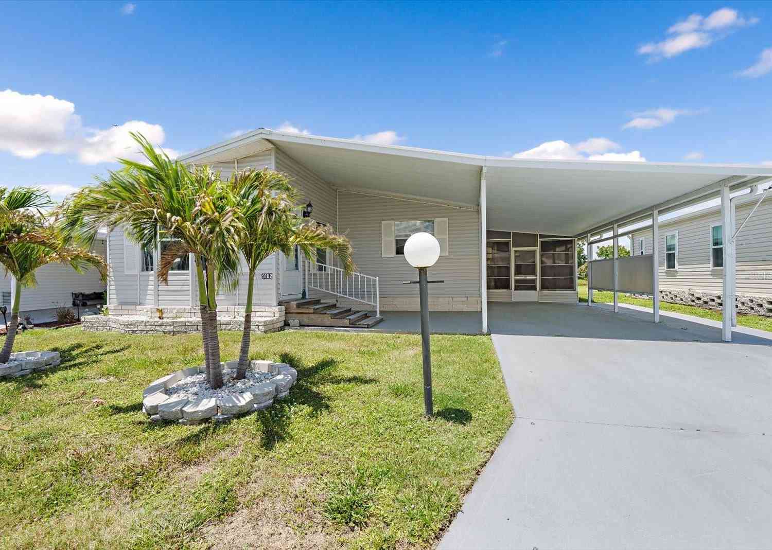 Mobile Home For Sale - 8102 Marie Lane<br/> ELLENTON, FL 34222
