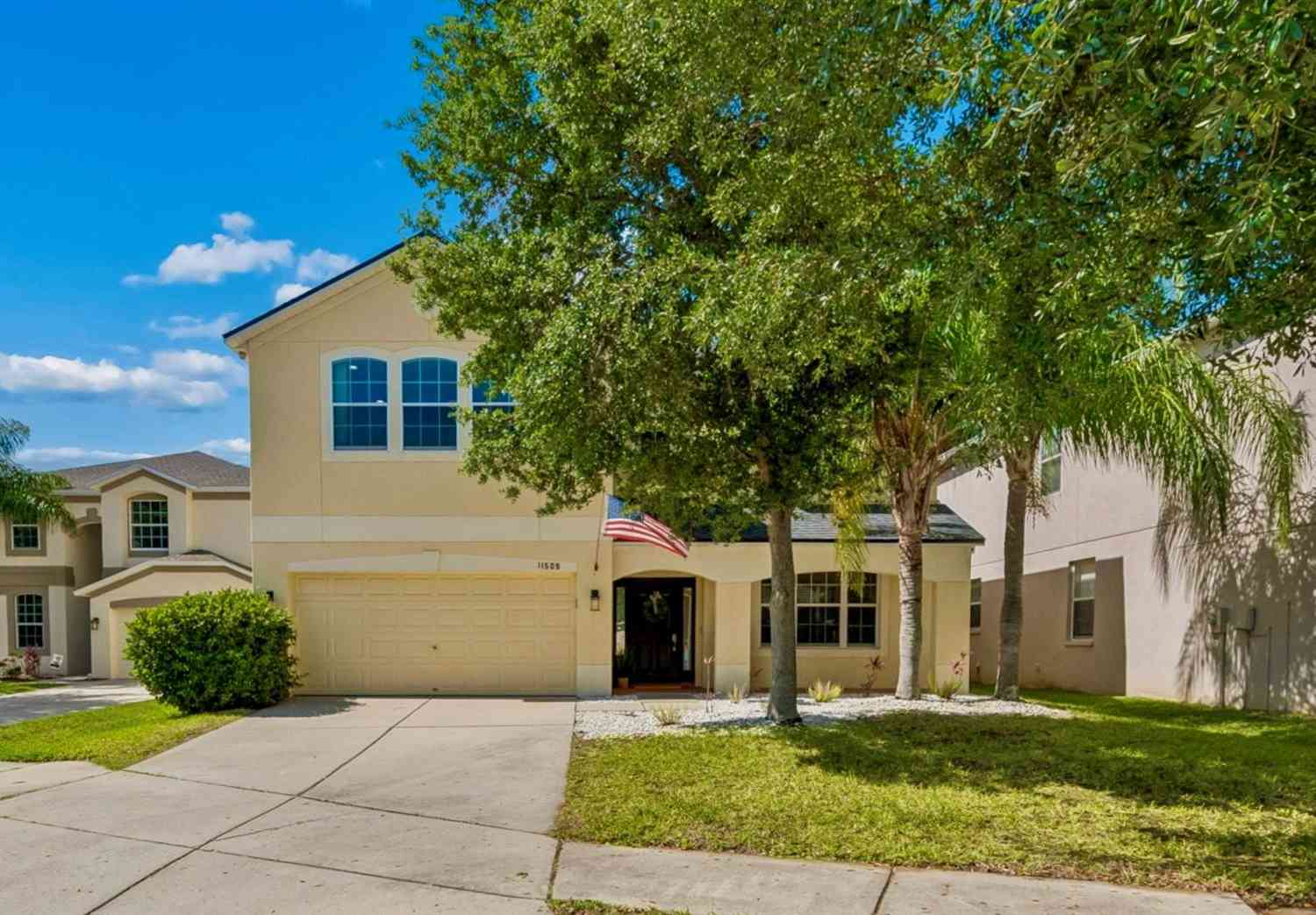 Homes For Sale - 11509 Dutch Iris Drive<br/> RIVERVIEW, FL 33578