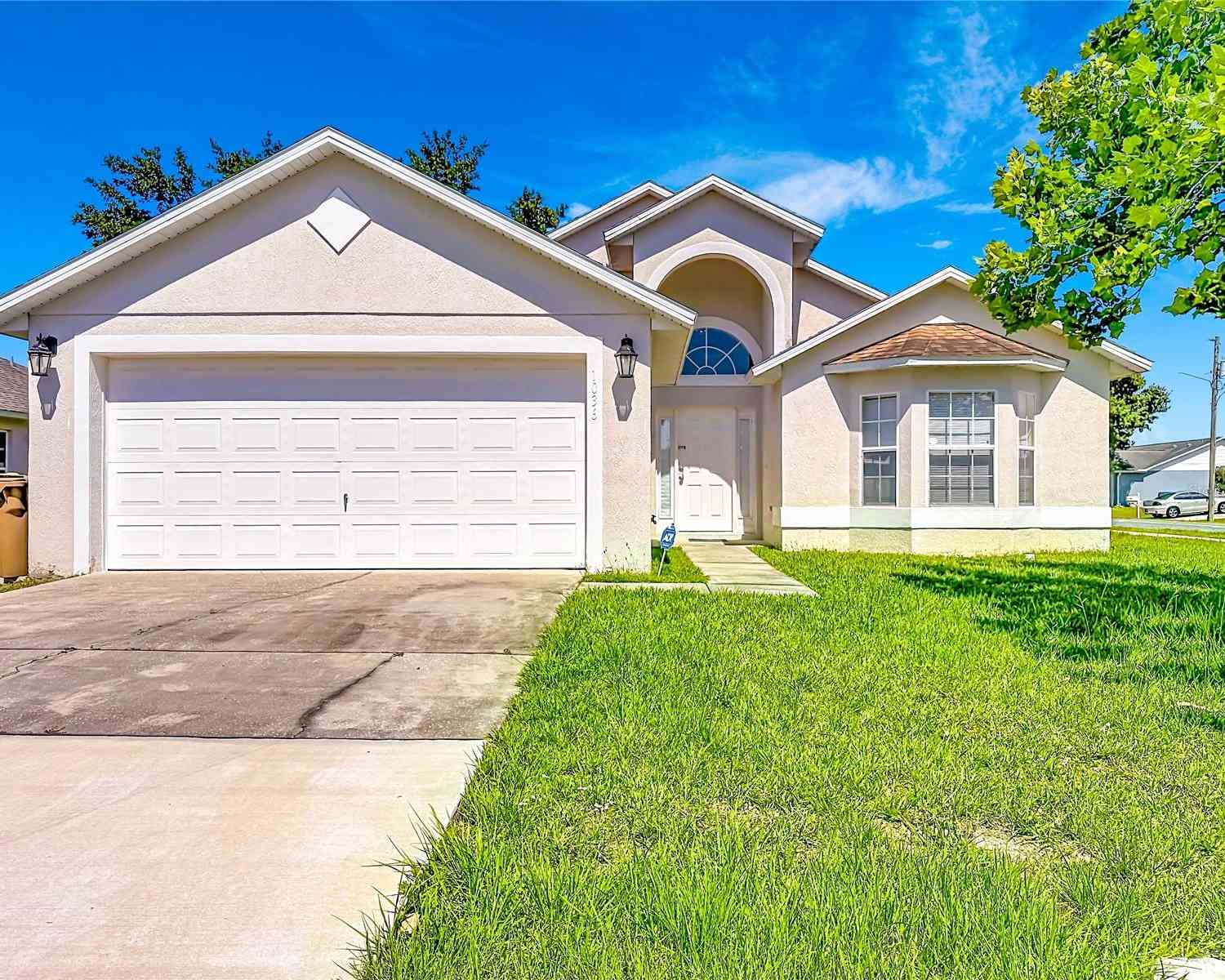 Homes For Sale - 1036 Dudley Drive<br/> KISSIMMEE, FL 34758