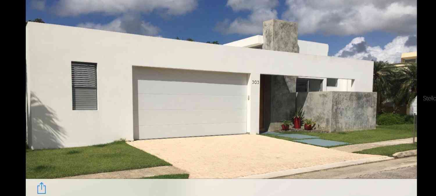 Homes For Sale - LA VILLA DE TORRIMAR Rey Felipe #303<br/> GUAYNABO, PR 00969