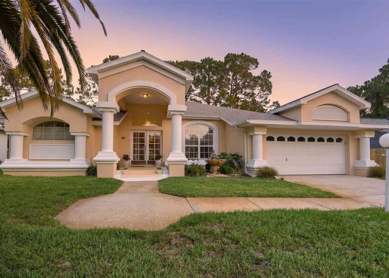Homes For Sale - 68 Webster Lane<br/> PALM COAST, FL 32164
