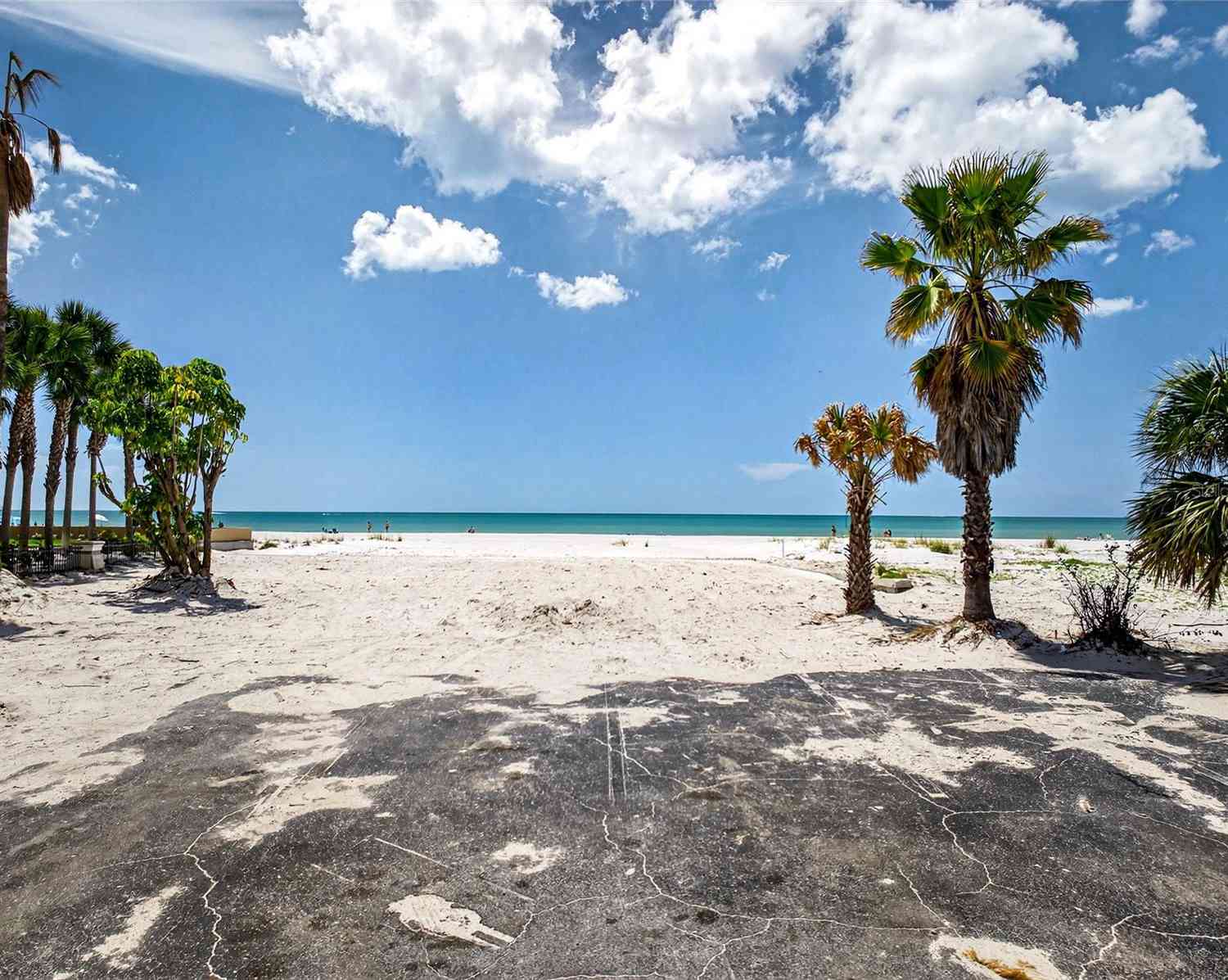 Vacant Land For Sale - 13642 Gulf Boulevard<br/> MadeiraBeach, FL 33708