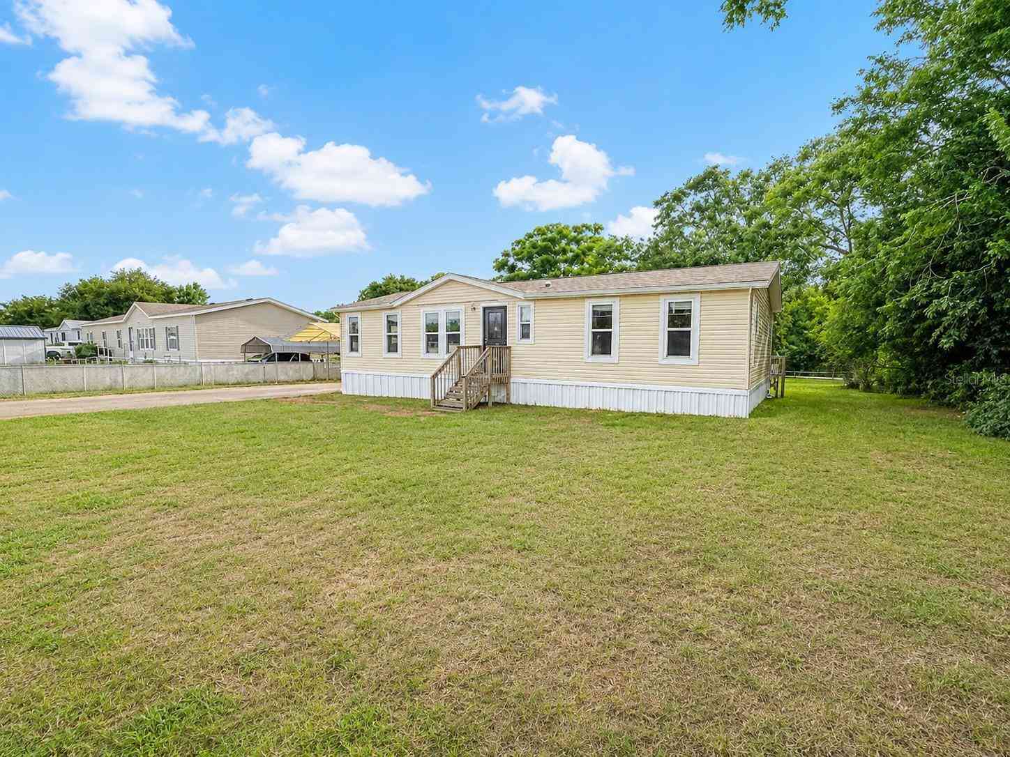 Mobile Home For Sale - 14088 SE 59th Avenue<br/> SUMMERFIELD, FL 34491