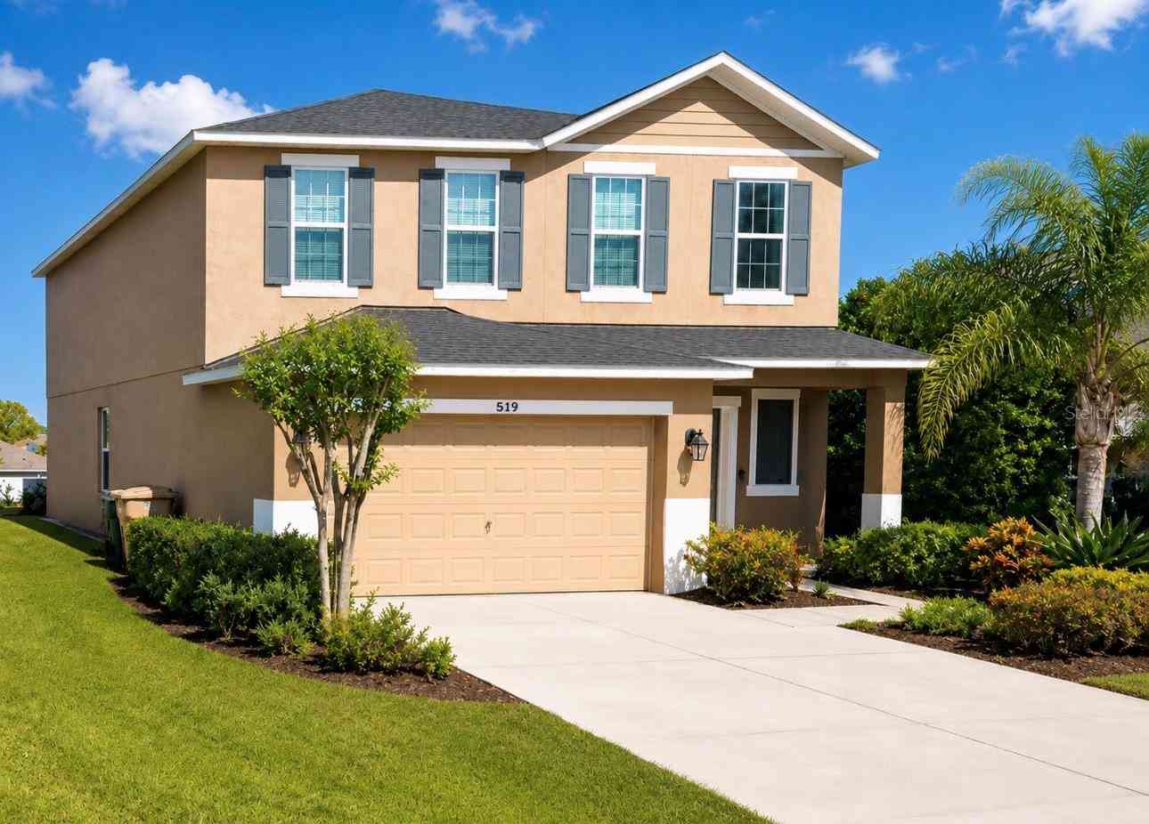 Homes For Sale - 519 Kestrel Drive<br/> GROVELAND, FL 34736