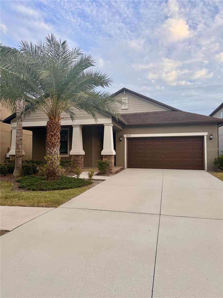 Homes For Sale - 14023 Tropical Kingbird Way<br/> RIVERVIEW, FL 33579