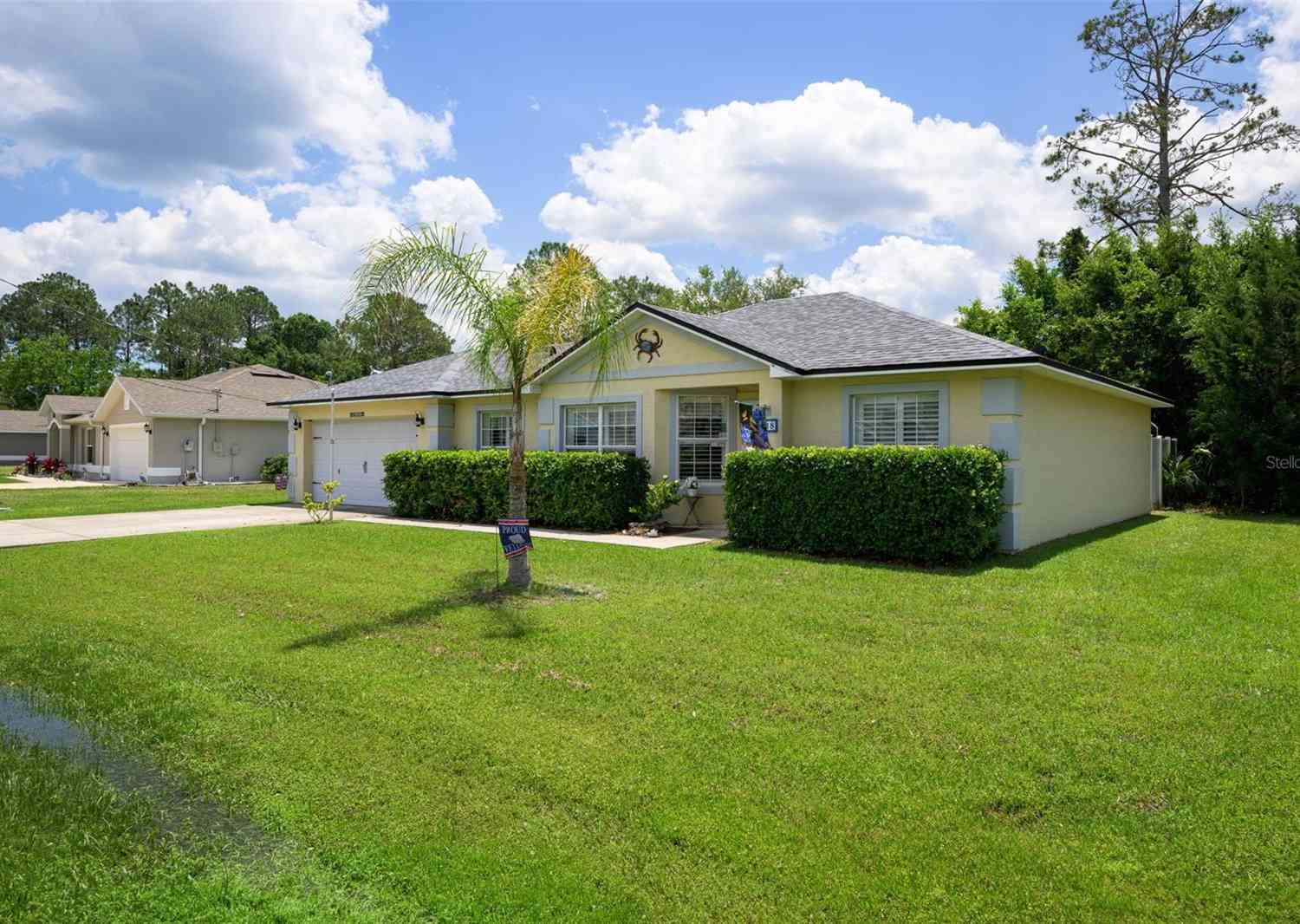 Homes For Sale - 18 Phoenix Lane<br/> PALM COAST, FL 32164