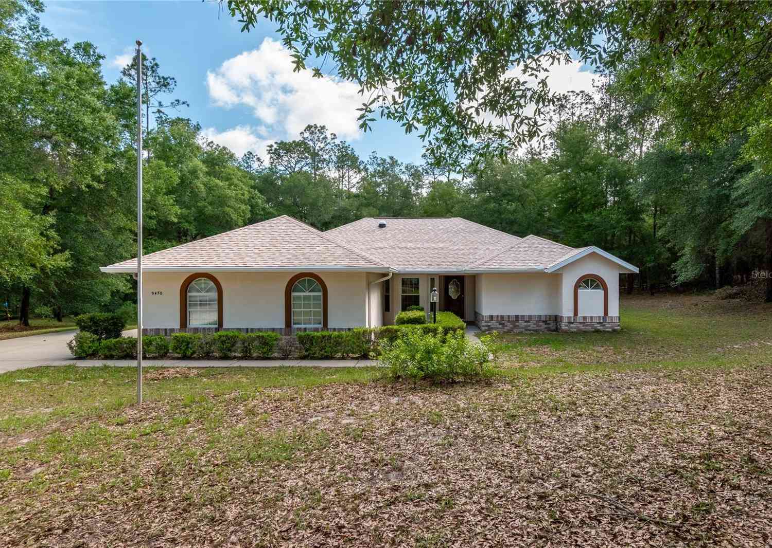 Homes For Sale - 9450 SW 208th Circle<br/> DUNNELLON, FL 34431