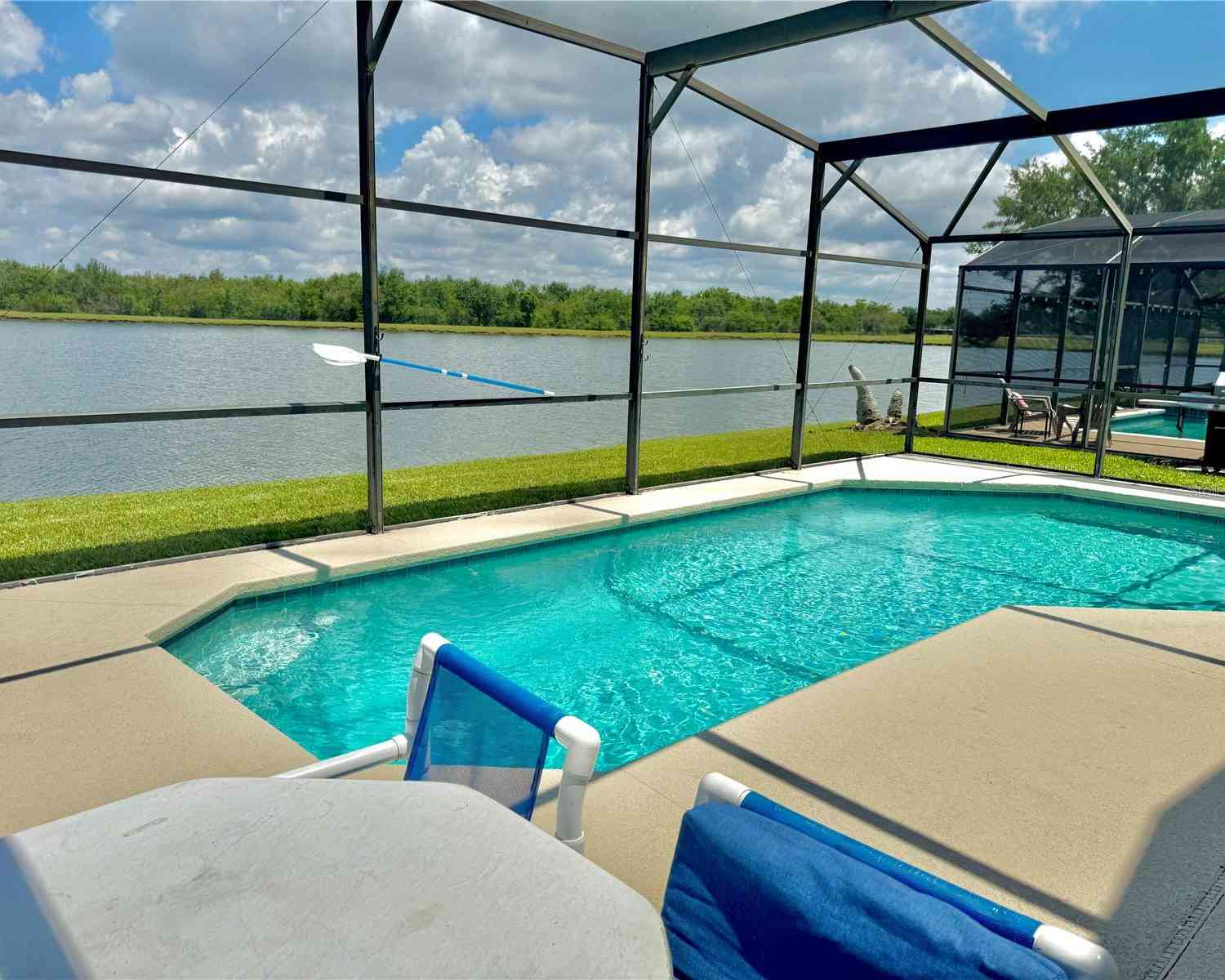 Homes For Sale - 2668 Willow Glen Circle<br/> KISSIMMEE, FL 34744