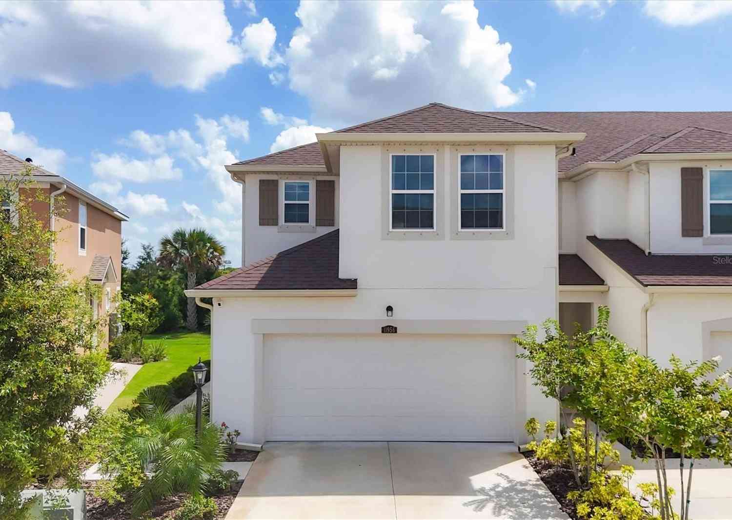 Townhouse For Sale - 11956 Sky Acres Terrace<br/> BRADENTON, FL 34211